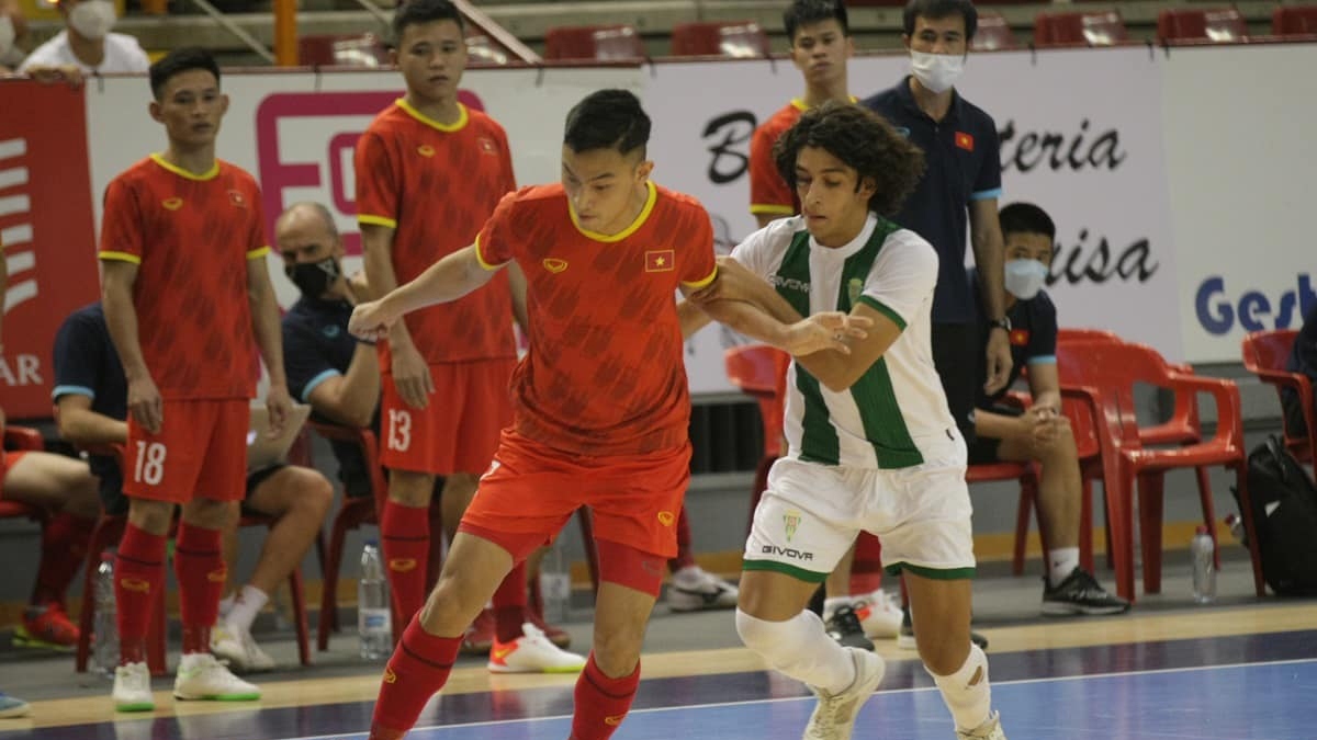 Vietnam draw against leading Spanish team in futsal tournament